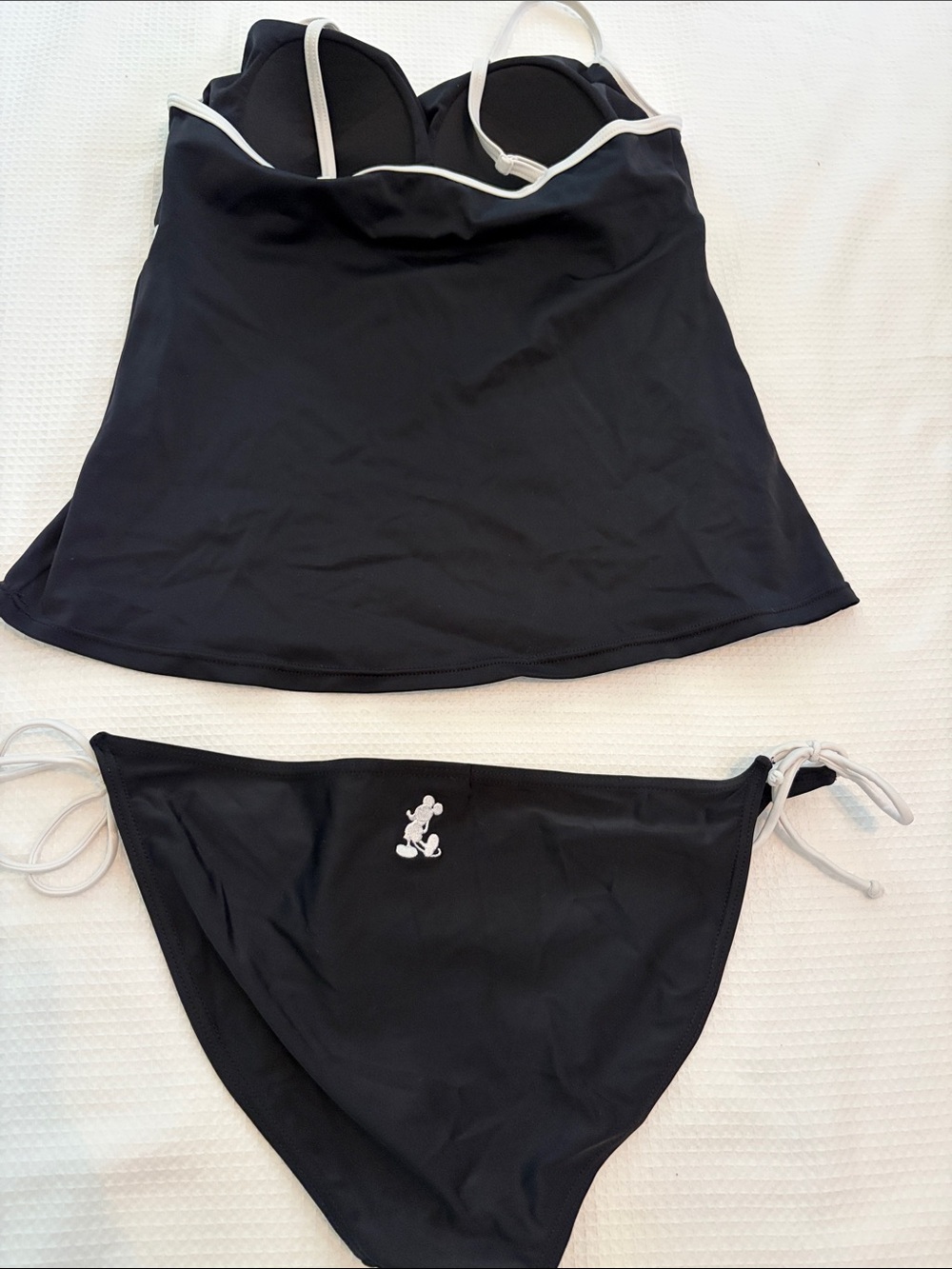 Walt Disney Black Tankini Set with White Trim top size 2X,bottom size XL - Picture 3 of 9
